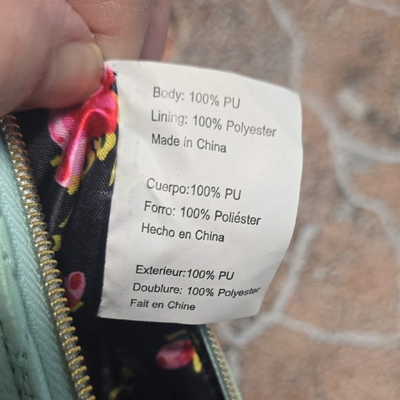 Betsey Johnson New York, N.Y. Mint  And Cream Quilted Cosmetic Bag - Picture 10 of 12